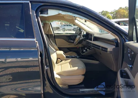 2021 Lincoln Corsair Reserve z USA, uszkodzony, nr VIN 5LMCJ2D96MUL02740